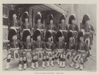 Un gruppo di Gordon Highlanders, ragazzi di Dargai da English Photographer