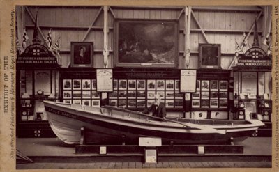 Un modello della barca di Grace Darling da English Photographer