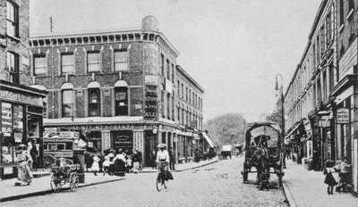 Barn Tavern, Highbury, c.1900 da English Photographer