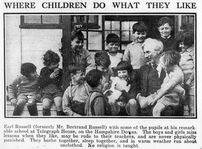 Bertrand Russell con alunni alla sua Beacon Hill School, 1931 da English Photographer