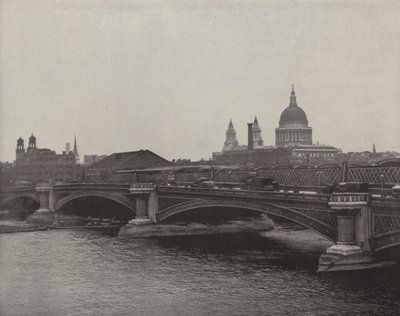 Blackfriars Bridge (foto b/n) da English Photographer