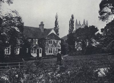 Canon Kingsley e la sua casa, Eversley Rectory, Hampshire da English Photographer