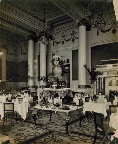 Cecil Hotel, Londra, sala da pranzo da English Photographer