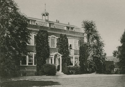Casa di Charles Dickens, Gadshill da English Photographer