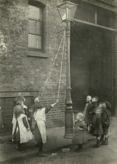 Povertà infantile, Londra da English Photographer