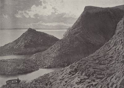 Grotta della Conchiglia, Staffa da English Photographer