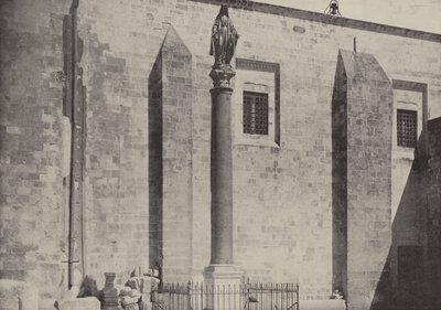 Colonna e Statua della Vergine, Nazareth, vicino al sito della casa di Giuseppe e Maria da English Photographer