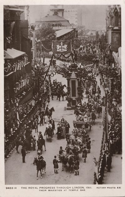 Processione di incoronazione di Re Giorgio V e della Regina, Temple Bar, Londra da English Photographer