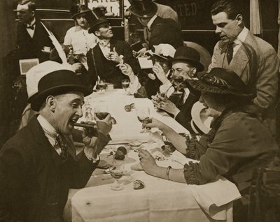 Festa del pranzo del Derby Day, stampa di Horace W. Nichols, c.1910 da English Photographer