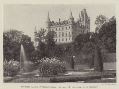 Castello di Dunrobin, Sutherlandshire, la Residenza del Duca di Sutherland da English Photographer