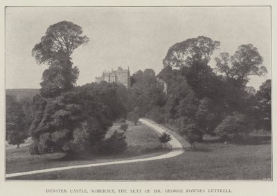 Castello di Dunster, Somerset, la residenza di Mr George Fownes Luttrell da English Photographer