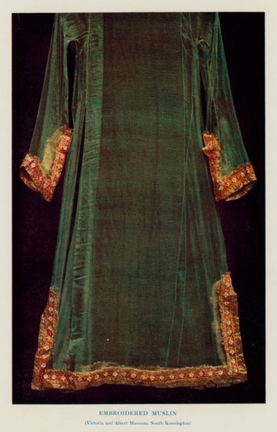 Mussola ricamata, Victoria and Albert Museum, South Kensington (foto) da English Photographer