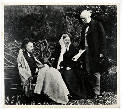Florence Nightingale, Parthenope, Lady Verney e Sir Harry Verney a Claydon House da English Photographer