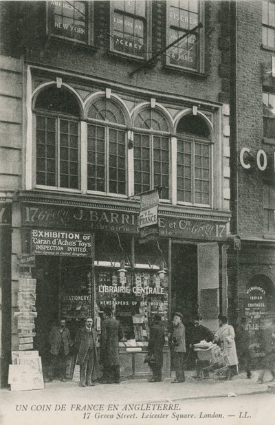Libreria Francese, 17 Green Street, Leicester Square, Londra da English Photographer