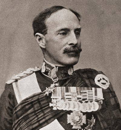 Generale Sir Ian Standish Monteith Hamilton, da The Illustrated War News, 1915 da English Photographer