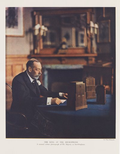 Re Giorgio V trasmette il suo messaggio di Natale al Commonwealth britannico e all