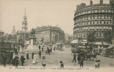 Grand Hotel e Trafalgar Square, Londra da English Photographer