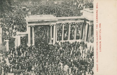 Grande dimostrazione contro il Licensing Bill, Londra, 27 settembre 1908 da English Photographer