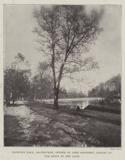 Hampden Park, Eastbourne, inaugurato da Lord Rosebery, 12 agosto, il giro in carrozza lungo il lago da English Photographer