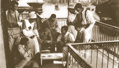 Felice, felice uomo ferito! Uomini che hanno fatto il loro dovere godendo dell