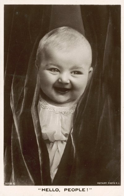 Ciao, gente! Bambino sorridente da English Photographer