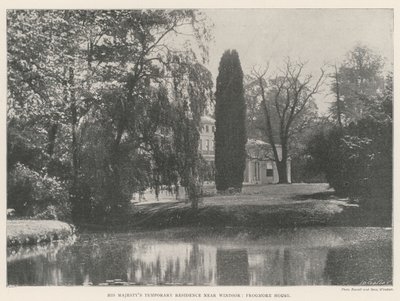 La residenza temporanea di Sua Maestà vicino a Windsor, Frogmore House da English Photographer
