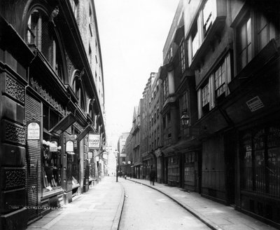 Holywell Street, 19° secolo da English Photographer