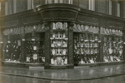 Horne Brothers, Coventry Street, Londra da English Photographer