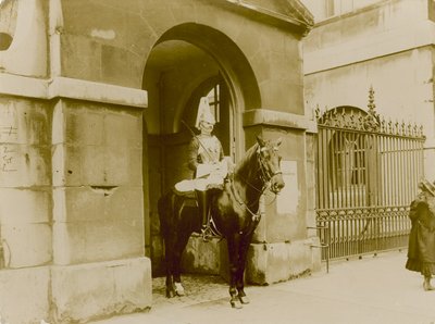 Horse Guards da English Photographer