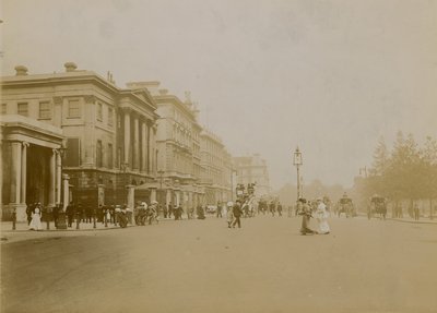 Hyde Park Corner e Piccadilly, Londra da English Photographer