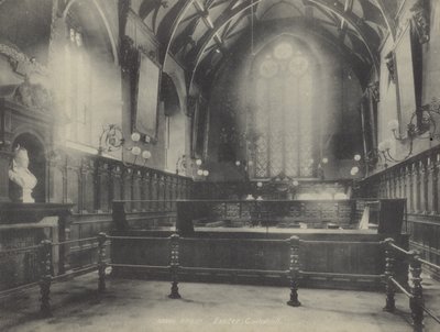 Interno, Guildhall di Exeter, Devon da English Photographer