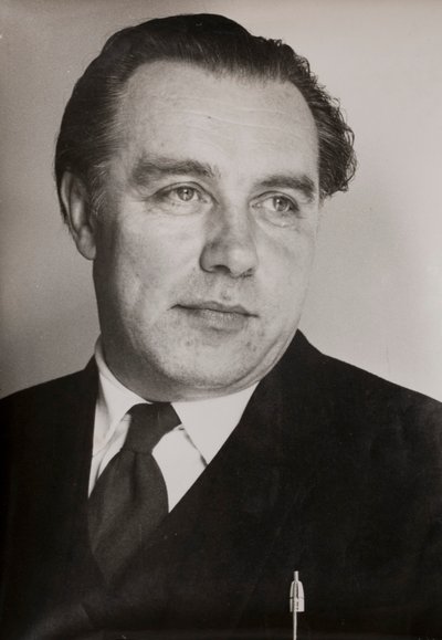 Jerzy Faczynski, architetto polacco rifugiato in Gran Bretagna nel 1941 (foto in b/n) da English Photographer