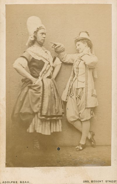 John Lawrence Toole, attore da English Photographer