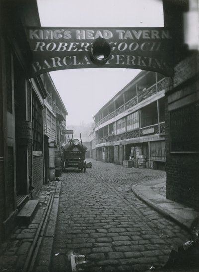Kings Head, Southwark da English Photographer