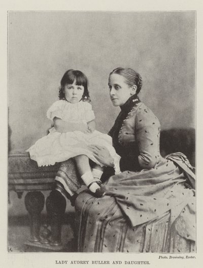 Lady Audrey Buller e Figlia da English Photographer