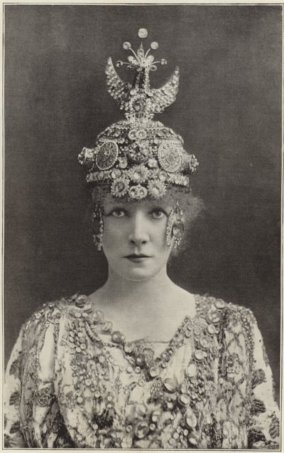 Madame Sarah Bernhardt come Teodora da English Photographer