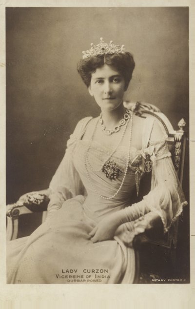 Mary Curzon da English Photographer