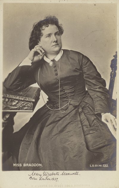 Mary Elizabeth Braddon da English Photographer