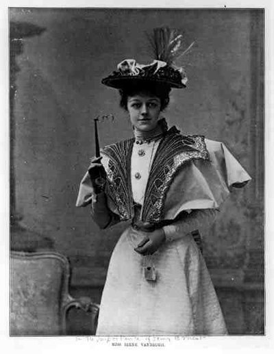 Miss Irene Vanbrugh in L