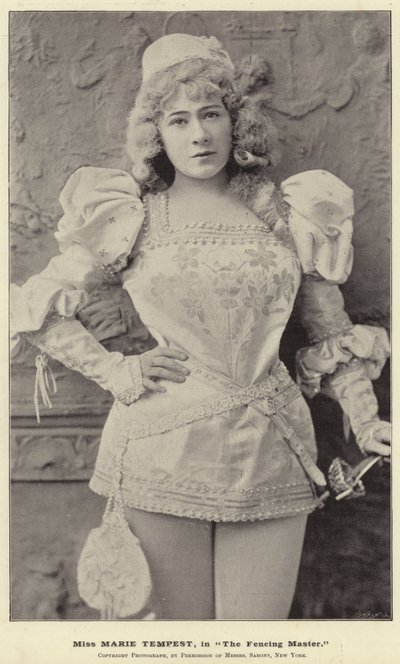 Miss Marie Tempest, in Il Maestro di Scherma da English Photographer