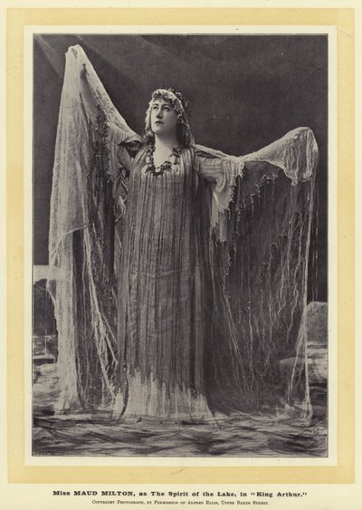 Miss Maud Milton, come Lo Spirito del Lago, in Re Artù da English Photographer