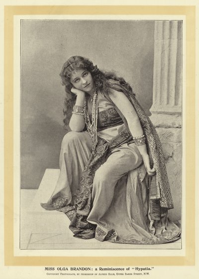 Miss Olga Brandon; un ricordo di Hypatia da English Photographer
