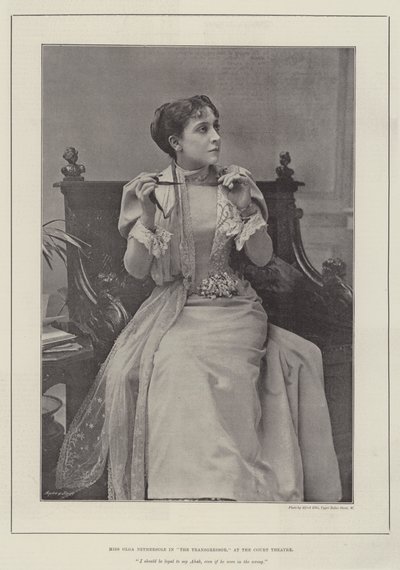 Miss Olga Nethersole in The Transgressor, al Court Theatre da English Photographer