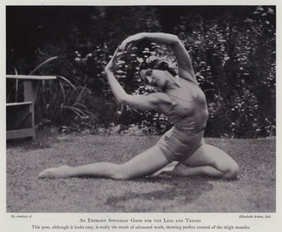 Cultura della bellezza moderna: Un esercizio particolarmente buono per le gambe e le cosce da English Photographer