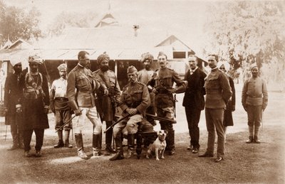 Narrain Sing, Hassan Ali, Maggiore Hamilton D. Taylor, Ram Singh, Mohamad Khan, HSR Sir Fred, Col. P. Carew, c.1886 da English Photographer