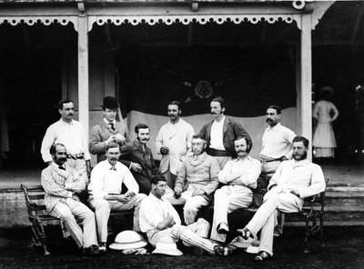 Vecchio Harrovian Cricket 11 in India, 1878 da English Photographer