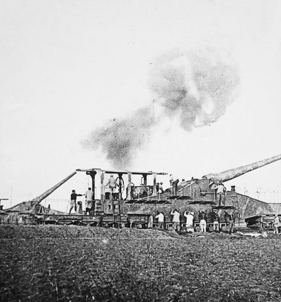 I nostri cannoni ferroviari da 16 pollici demoliscono le postazioni di cemento tedesche e aprono la strada alla fanteria da English Photographer