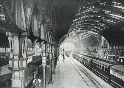 Stazione di Paddington, vista generale delle piattaforme (foto in b/n) da English Photographer