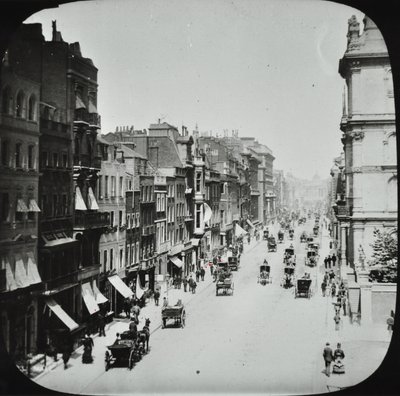Pall Mall: vista est da Marlborough Road, 1895 da English Photographer