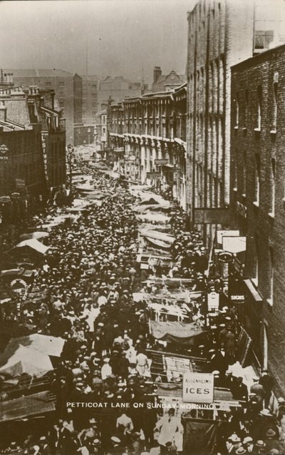 Petticoat Lane la domenica mattina da English Photographer